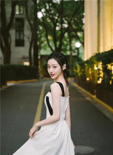 杭州商务高端学生模特微信号联系方式